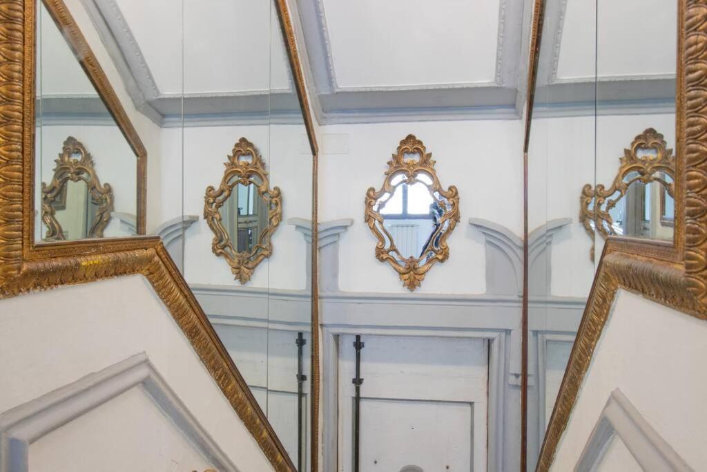 Ferienwohnung Firenze Duomo 400 Metri *Dimora Degli Specchi* Exterior foto