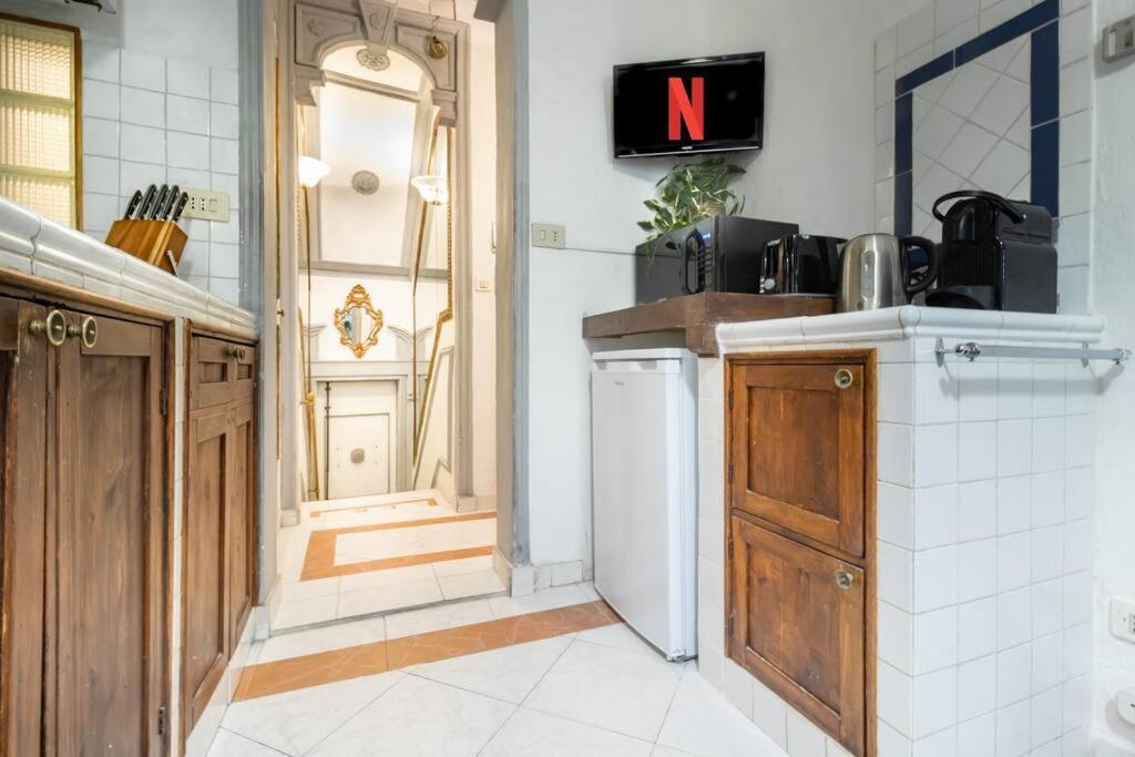 Ferienwohnung Firenze Duomo 400 Metri *Dimora Degli Specchi* Exterior foto